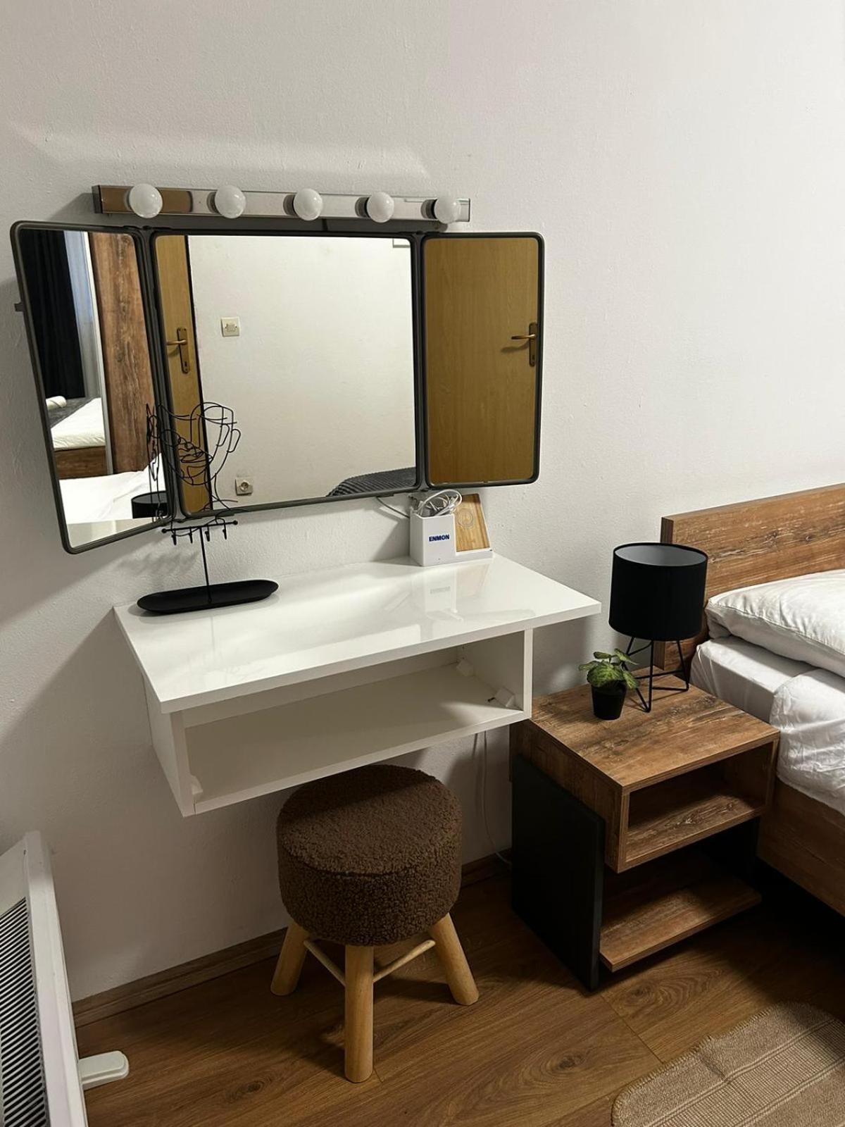 Apartament Kod Dide - Entry With Pin 0-24H Slavonski Brod Zewnętrze zdjęcie